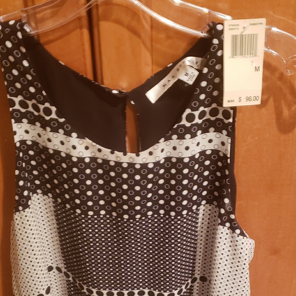 Top - Picture 2 of 2